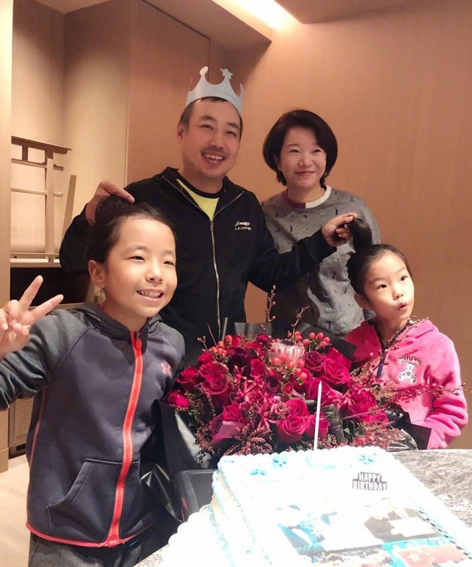 夫妻俩则惬