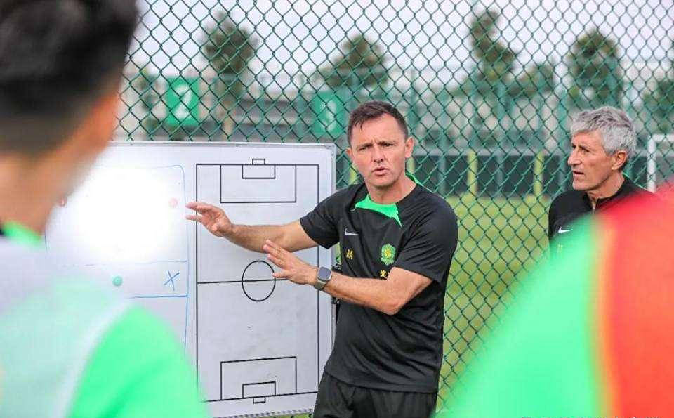 青训专家的, 十一人制足