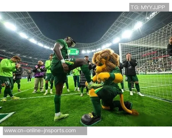 国外媒体盛赞北京国安：我国皇马，冠军级球队！在这里执教是荣誉